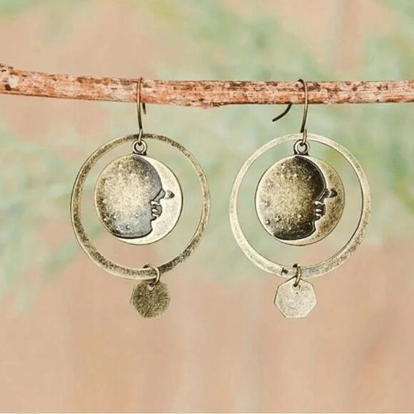 Gothic Cottagecore Mystical Moon Face Dangle Earrings Gold/Bronze Tone - Picture 2 of 4